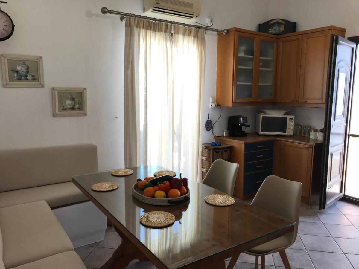 Family Apartment Livadia Beach Parikia Парікія Екстер'єр фото